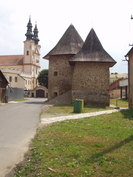 Strážne veže