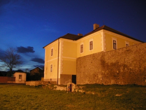 Mestský dom zo strany hradieb