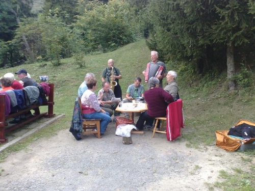 Posedenie pri guľáši 