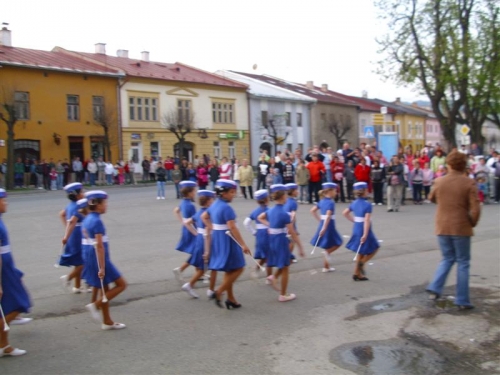 Stavanie mája 2011