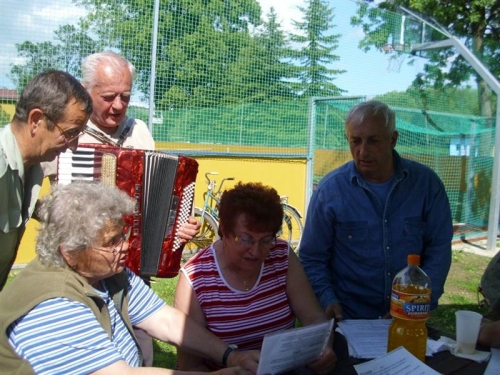 Dôchodcovia v Podolínci športovali - 2012