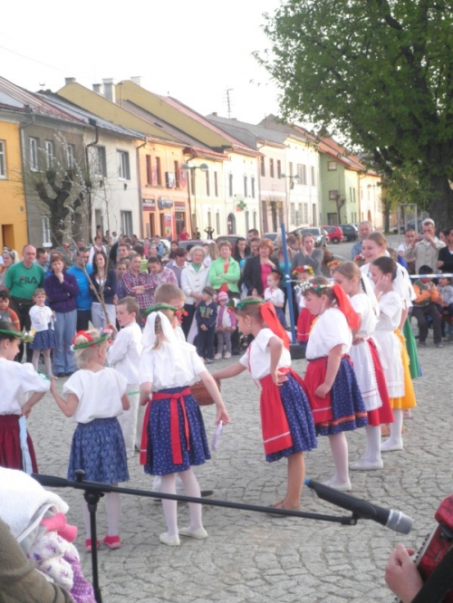 Stavanie mája - 2013