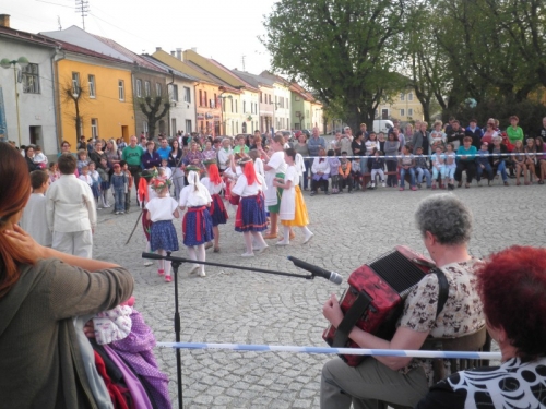 Stavanie mája - 2013