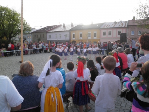 Stavanie mája - 2013