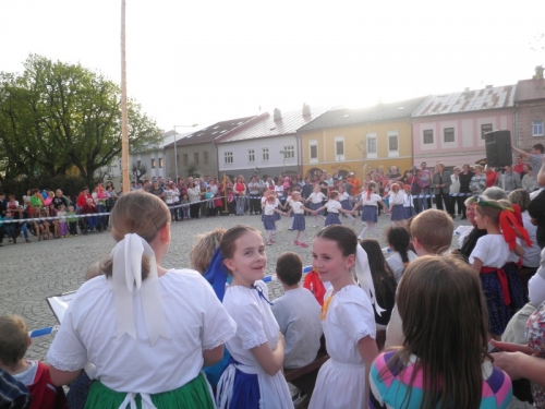 Stavanie mája - 2013
