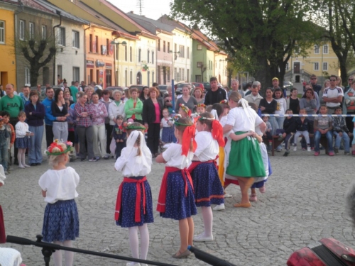 Stavanie mája - 2013