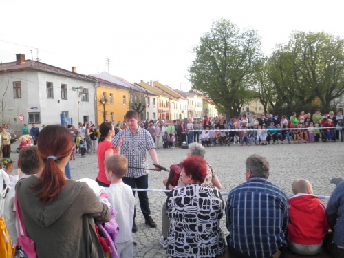 Stavanie mája - 2013