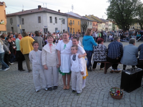 Stavanie mája - 2013