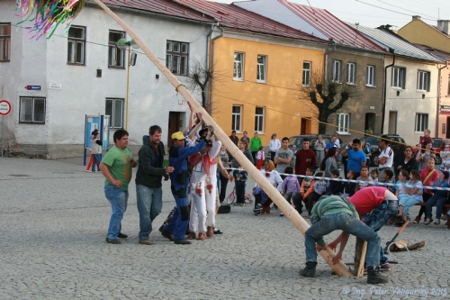 Stavanie mája - 2013