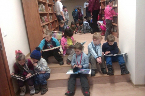 Vianočné čítanie v knižnici