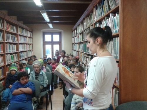 Vianočné čítanie v knižnici