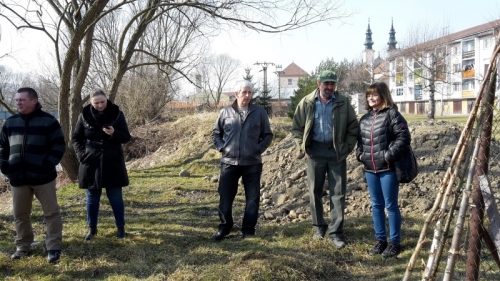 Údržba rieky Poprad v Podolínci