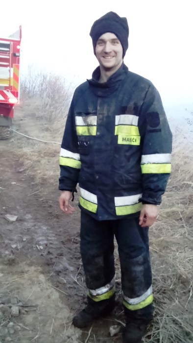 Hasenie požiaru lesa nad obcou Ihľany