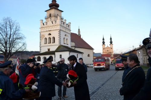 Odovzdávanie hasičskej techniky - 12.12.2015
