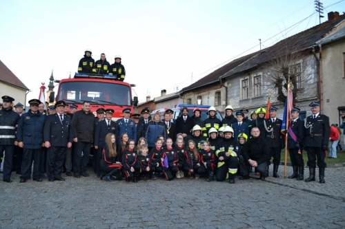 Odovzdávanie hasičskej techniky - 12.12.2015