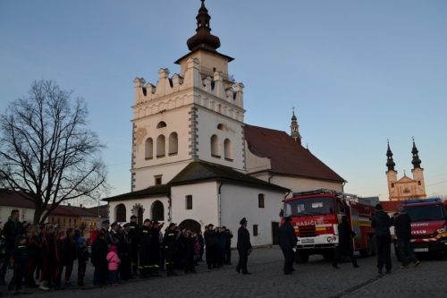 Odovzdávanie hasičskej techniky - 12.12.2015