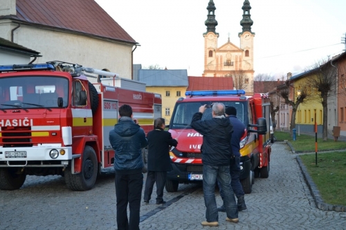 Odovzdávanie hasičskej techniky - 12.12.2015