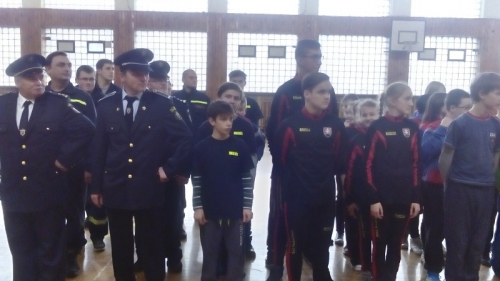 Prvá tohtoročná súťaž mladých hasičov – 5.2.2016