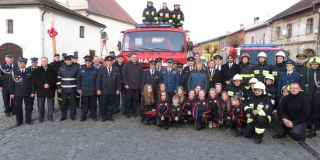 Odovzdávanie hasičskej techniky - 12.12.2015
