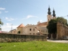Kláštor a hradné múry