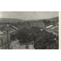Staršia fotka námestia