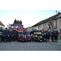 Odovzdávanie hasičskej techniky - 12.12.2015
