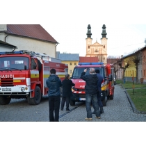 Odovzdávanie hasičskej techniky - 12.12.2015